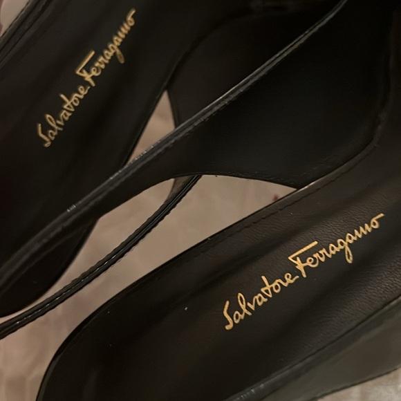 Salvatore Ferragamo Slingback Sandal Black Patent Heels with Gold buckle Size 38 - Picture 13 of 15